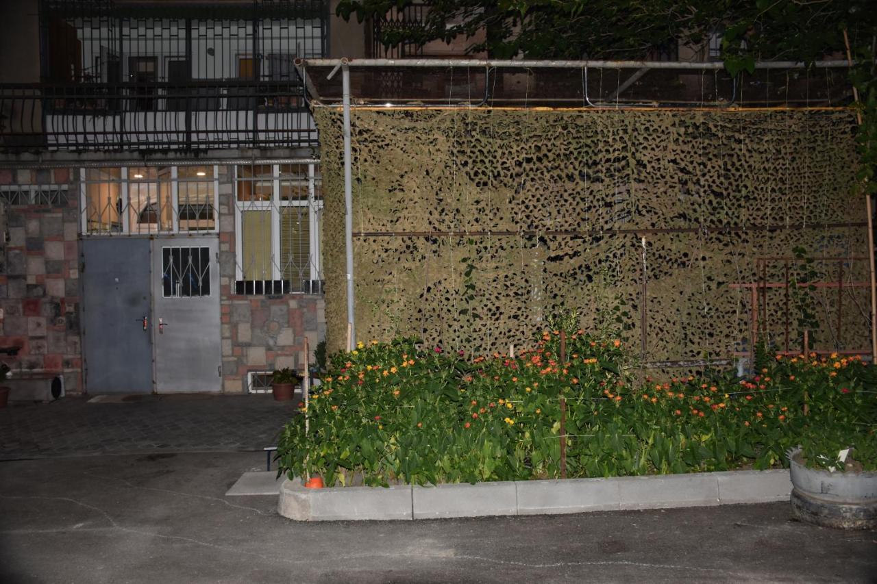 3 Room Flat In Тбилиси Экстерьер фото